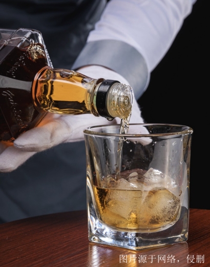 寧波洋酒進口報關(guān)流程_俄羅斯伏特加進口報關(guān)費用