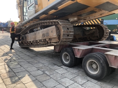 二手工程設(shè)備進口上海如何報關(guān)