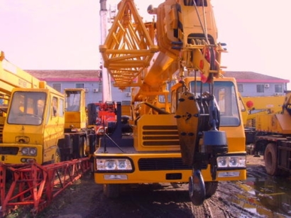 工程設(shè)備進(jìn)口報關(guān)2-4天無憂快速完成，誰人不心動?