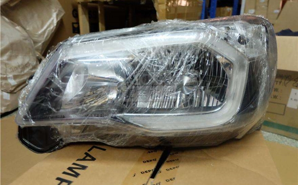 車燈等汽車配件進(jìn)口報(bào)關(guān)申報(bào)條件 車燈進(jìn)口報(bào)關(guān).jpg